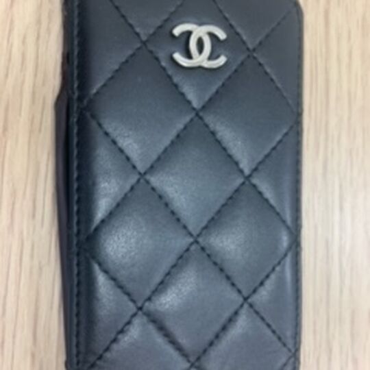 画像2372：CHANEL　ラム　スマホケース　