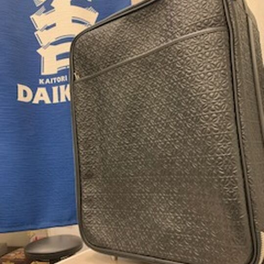 画像3732：ロエベ　リピートアナグラム　キャリーケース　パドロック