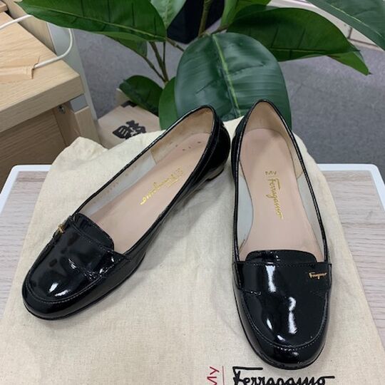 画像8426：フェラガモ　パンプス